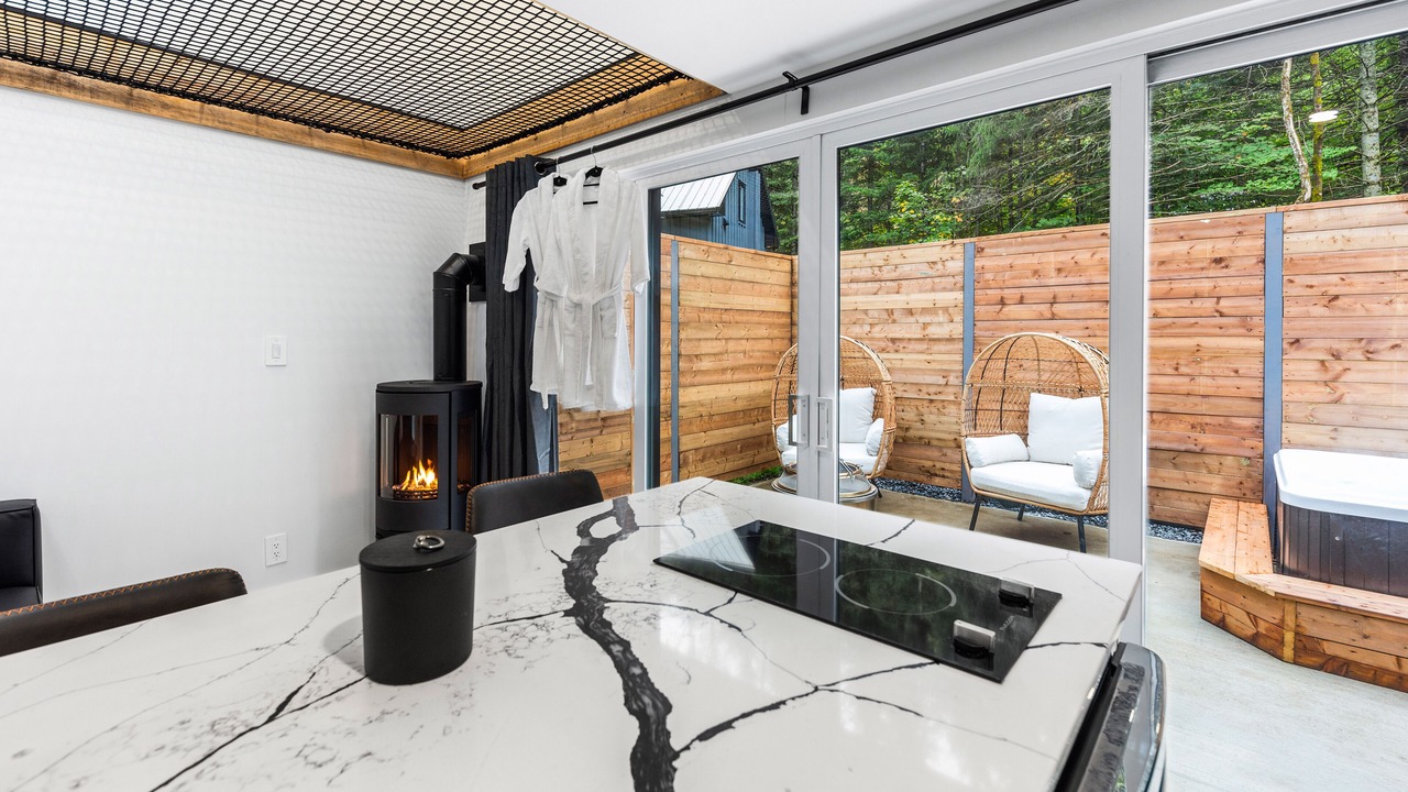 Photo of Kitchen in Val-des-Lacs