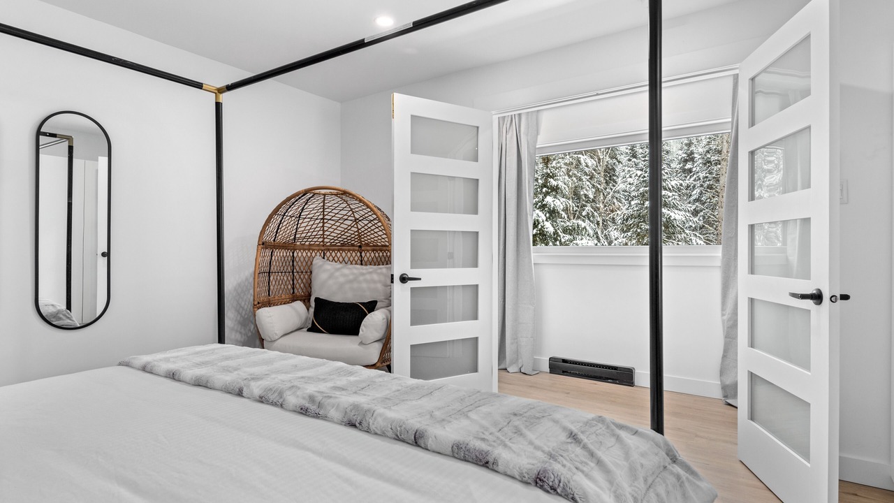 Photo of Bedroom in Val-des-Lacs