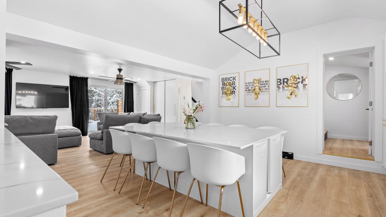 Photo of Kitchen in Val-des-Lacs