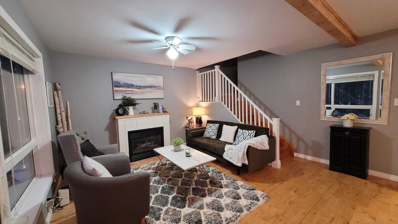 Photo of Livingroom in Perry