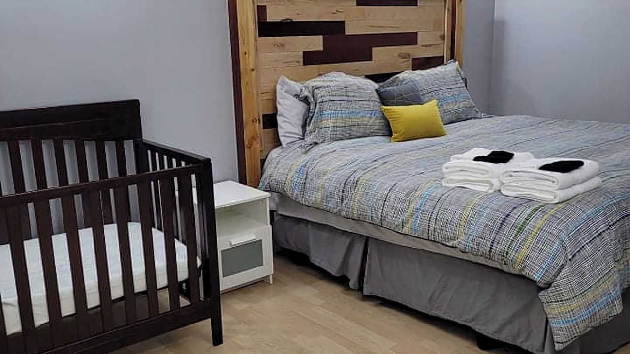 Photo of Bedroom in Greenwater Lake