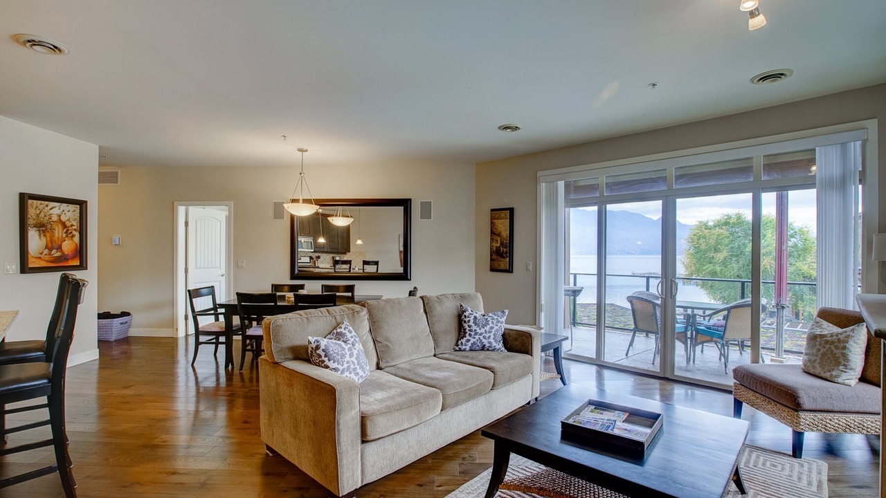 Photo of Livingroom in Westbank