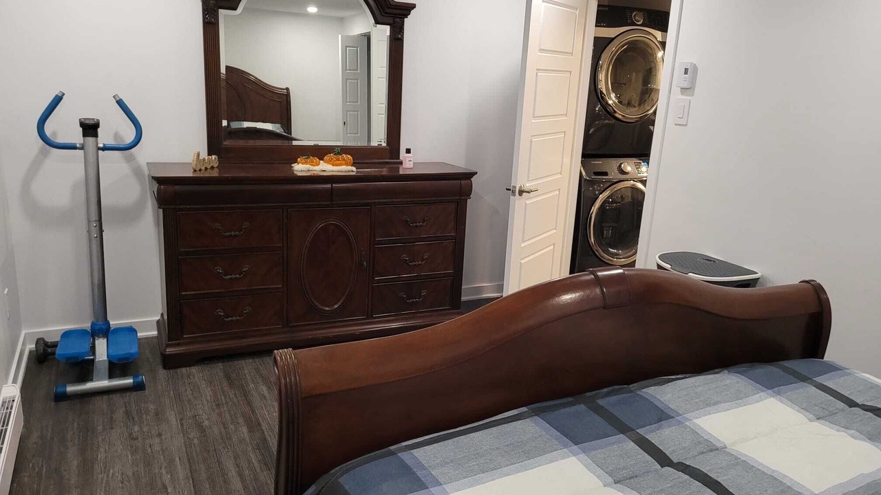 Photo of Bedroom in Longueuil