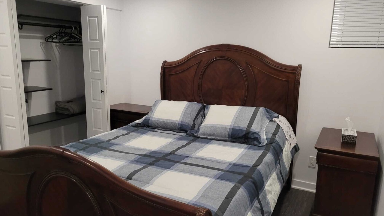 Photo of Bedroom in Longueuil