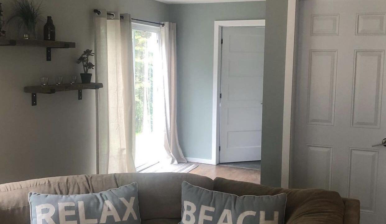 Photo of Livingroom in Amherst