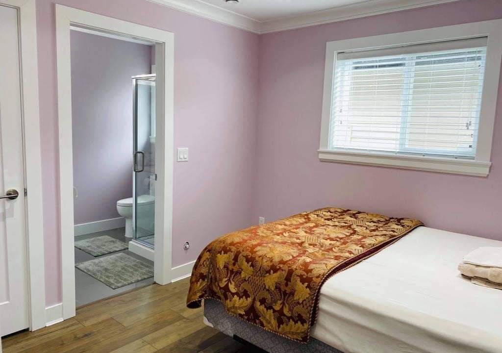 Photo of Bedroom in Queensborough