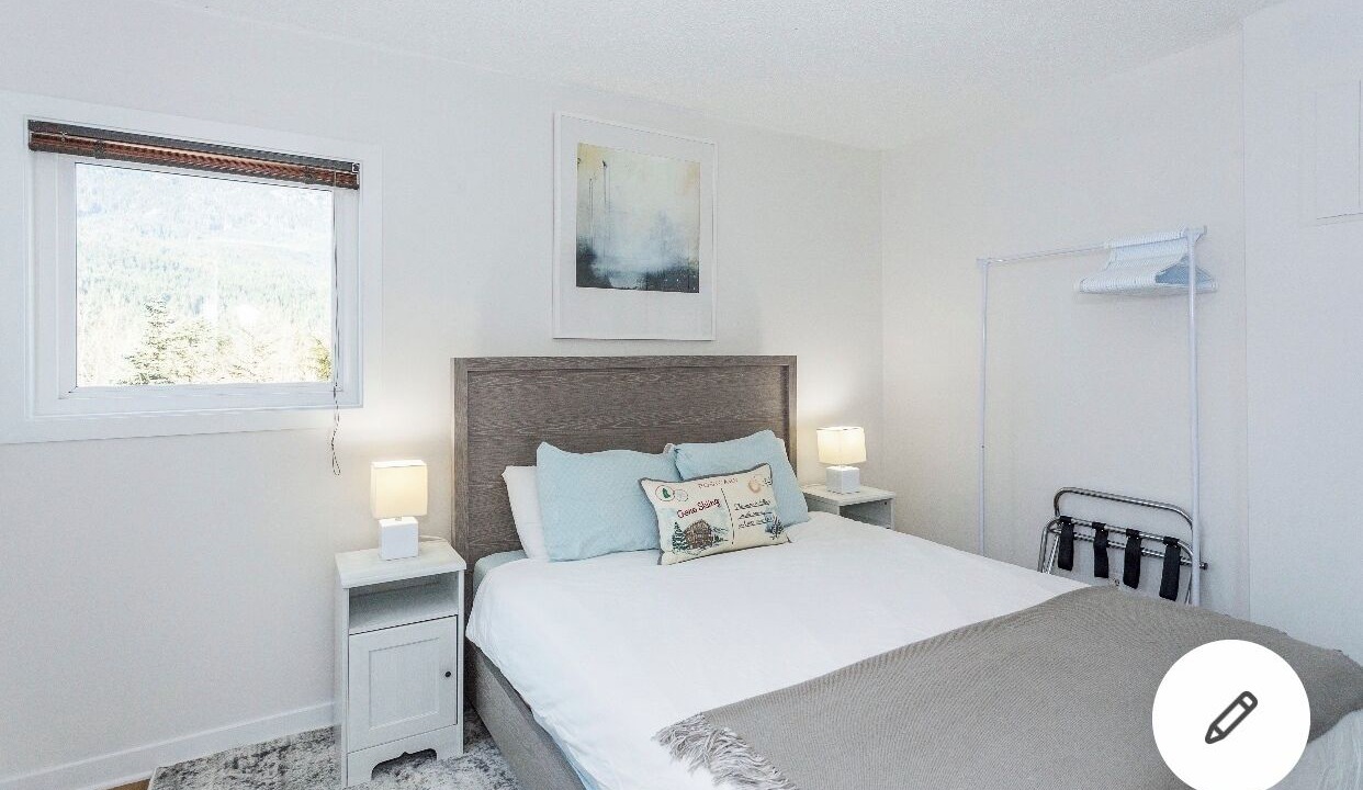 Photo of Bedroom in Whistler Creekside