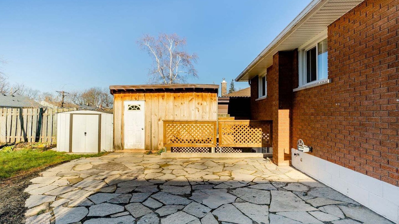 Photo of Patio Balcony in Grimsby