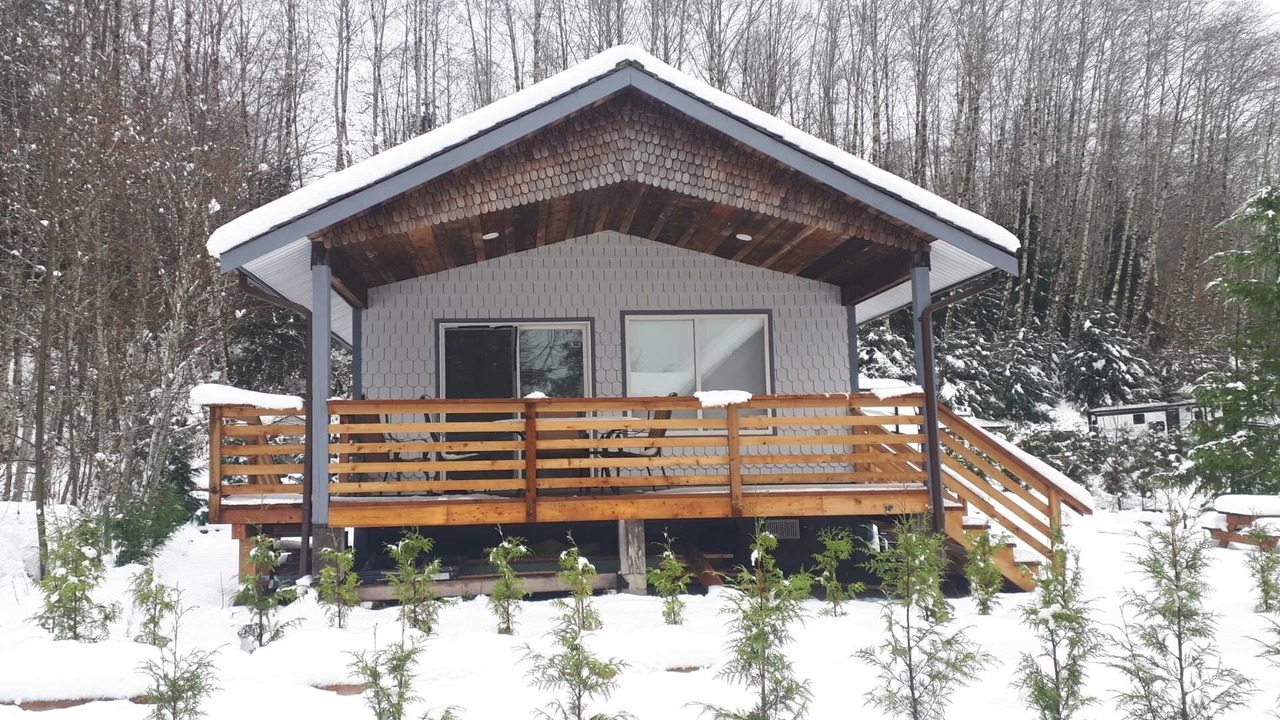 Photo of Outdoor in Lake Cowichan