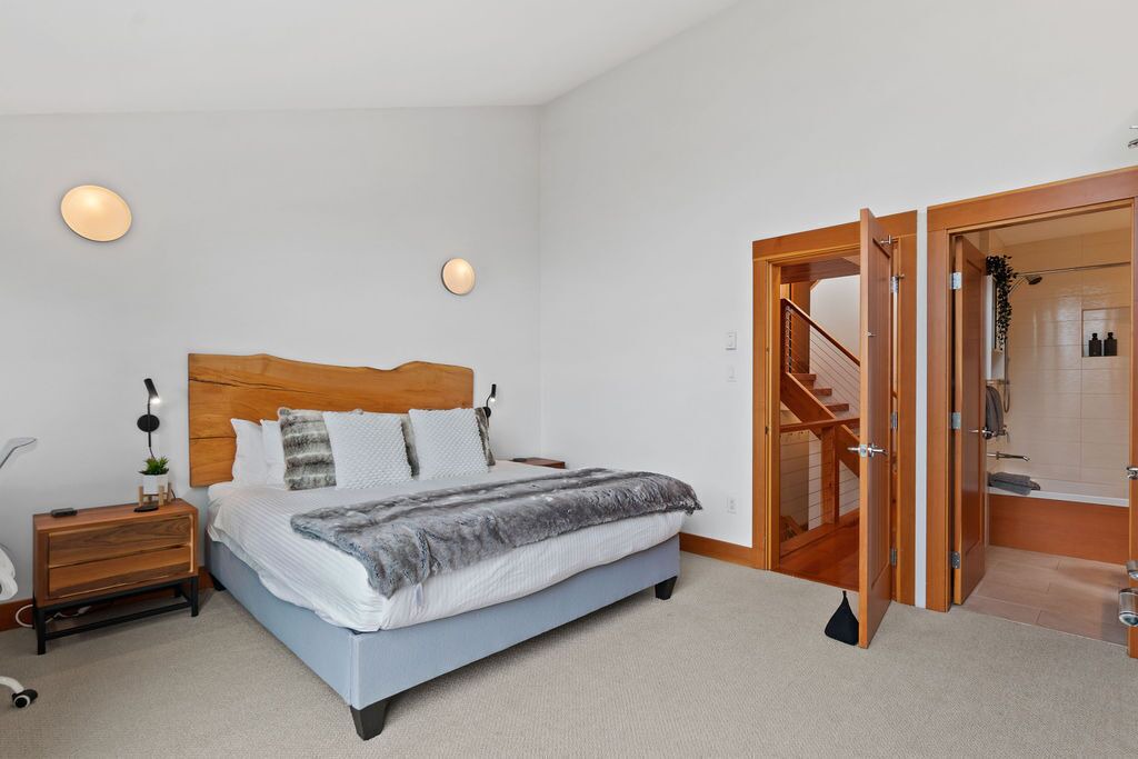 Photo of Bedroom in Whistler Creekside