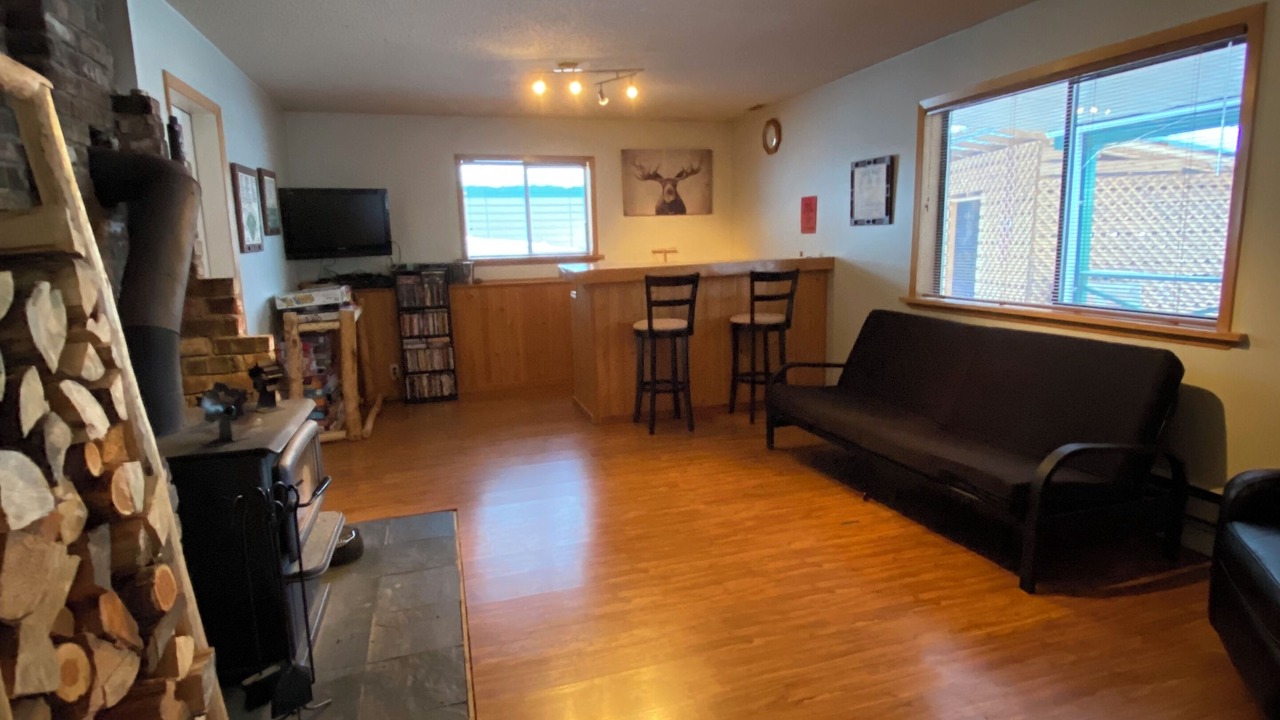 Photo of Livingroom in Deka Lake