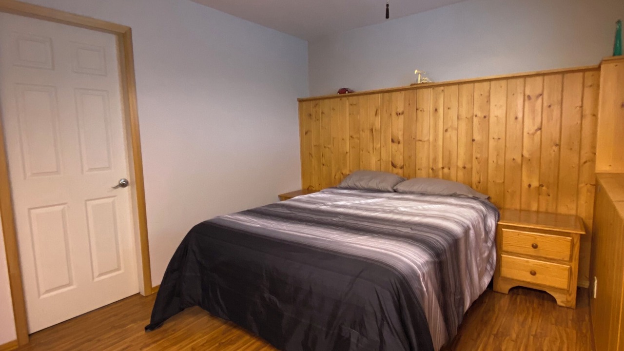 Photo of Bedroom in Deka Lake