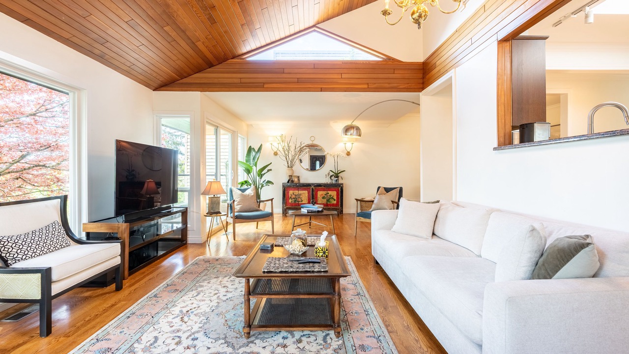 Photo of Livingroom in Upper Lonsdale