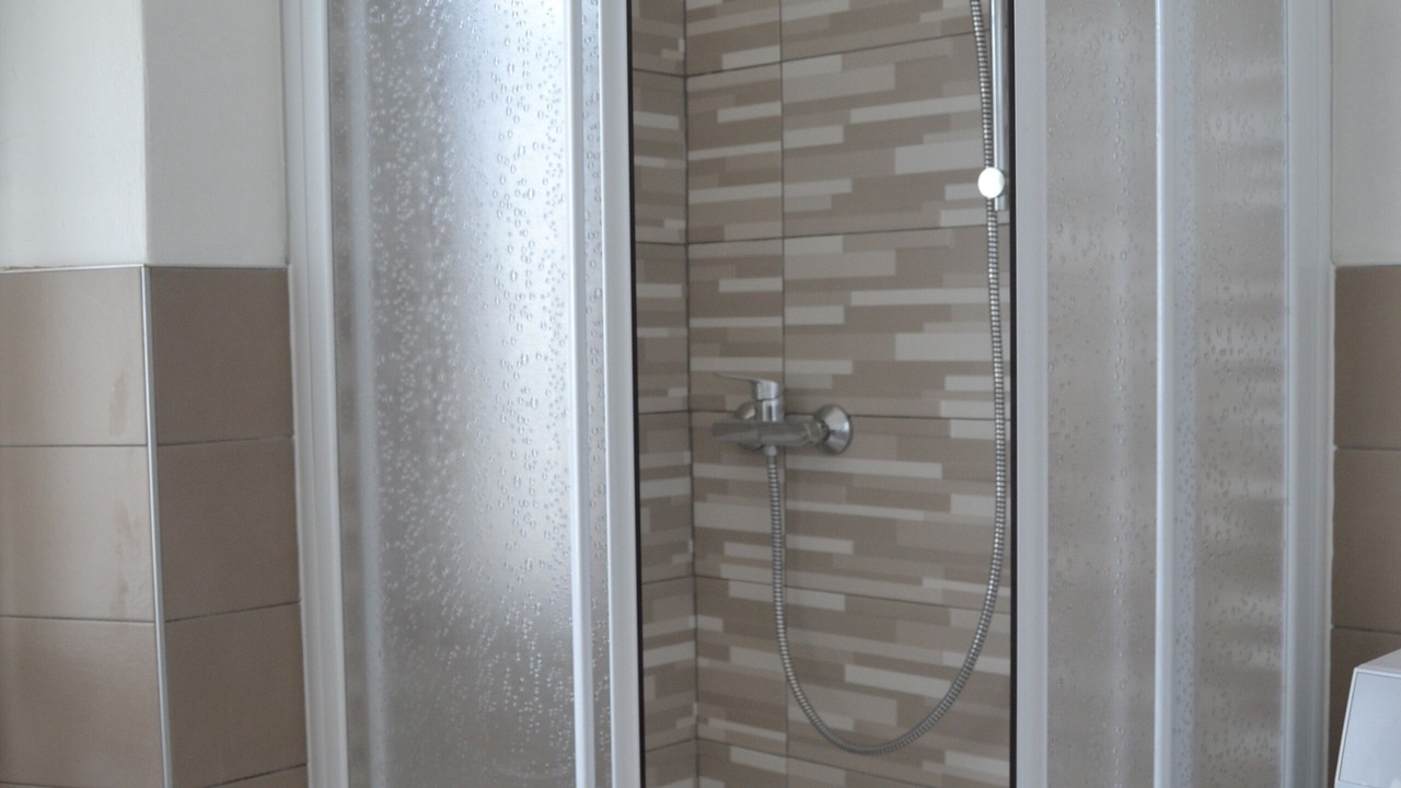 Photo of Bathroom in Bee