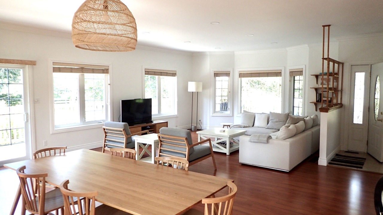 Photo of Livingroom in Picton