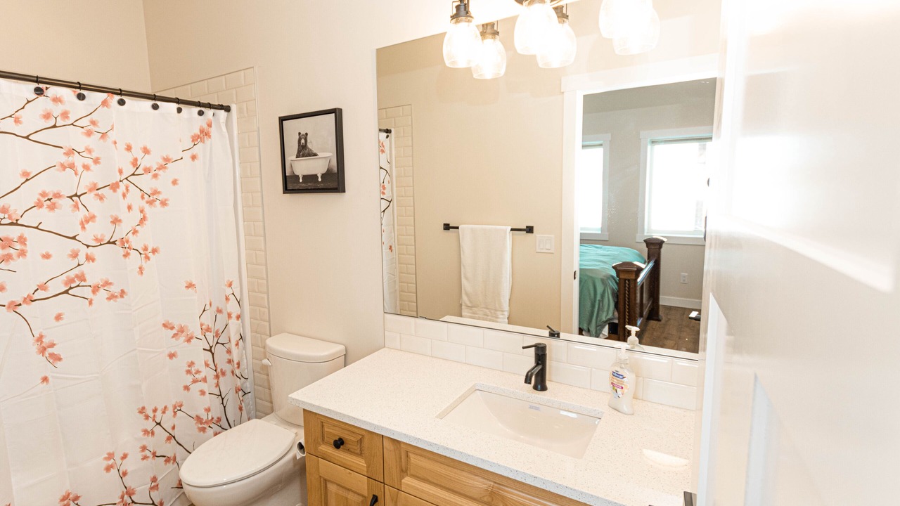 Photo of Bathroom in Mountain View