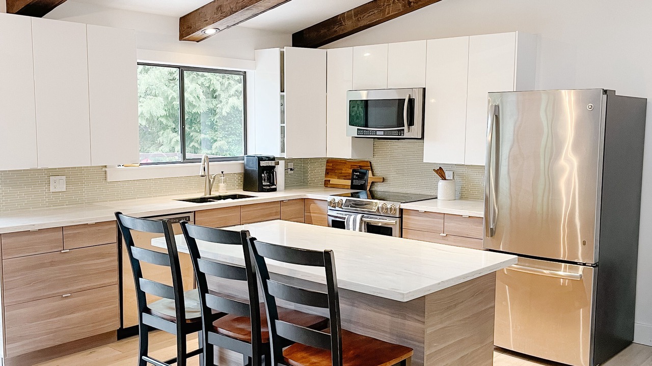 Photo of Kitchen in Shawnigan Lake