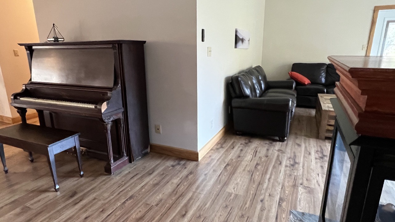 Photo of Livingroom in Armour