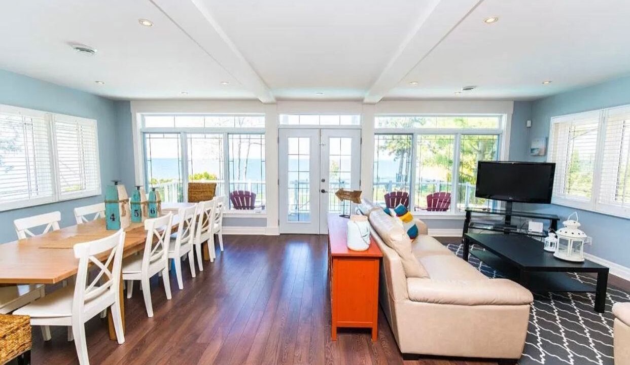 Photo of Livingroom in St. Catharines