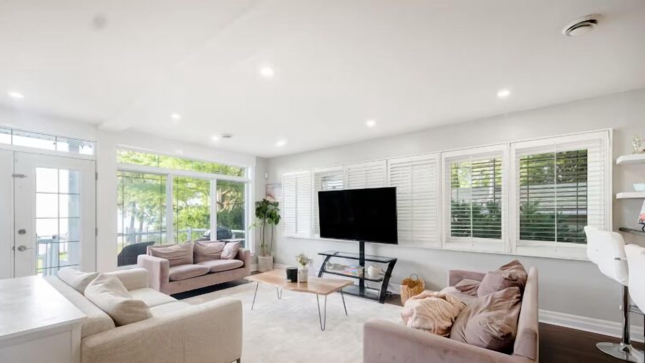 Photo of Livingroom in St. Catharines