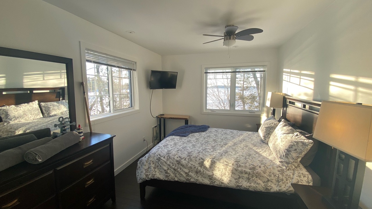 Photo of Bedroom in Muskoka Lakes