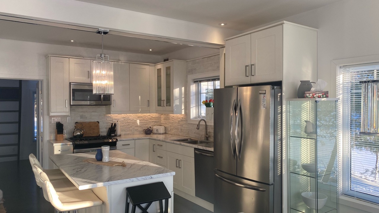 Photo of Kitchen in Muskoka Lakes