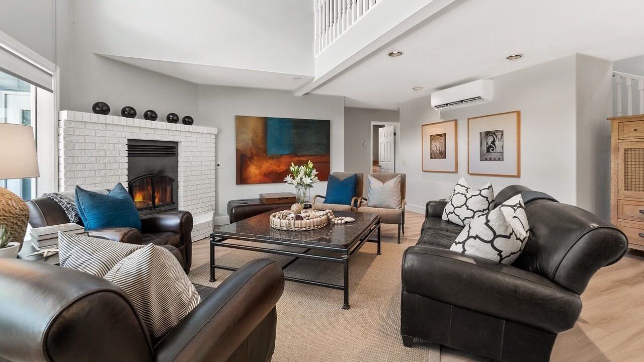 Photo of Livingroom in Central Okanagan