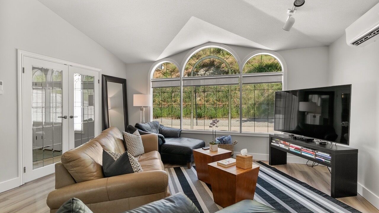 Photo of Livingroom in Central Okanagan