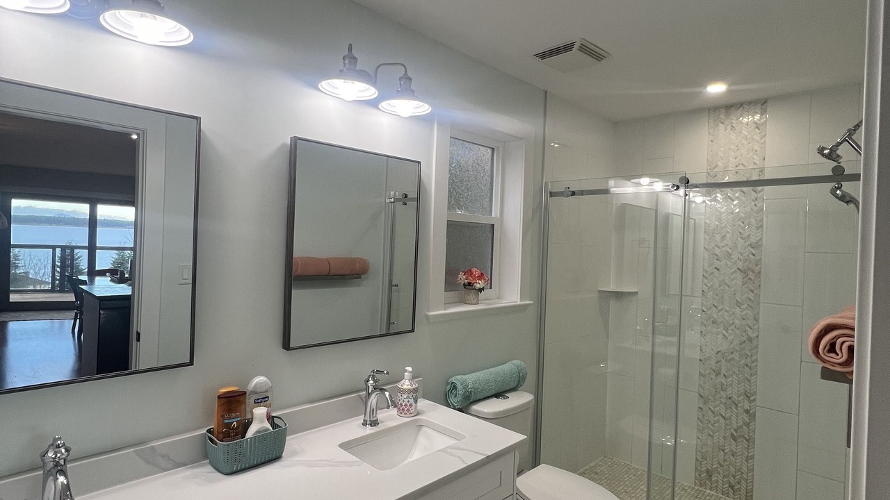 Photo of Bathroom in Regional District of Nanaimo