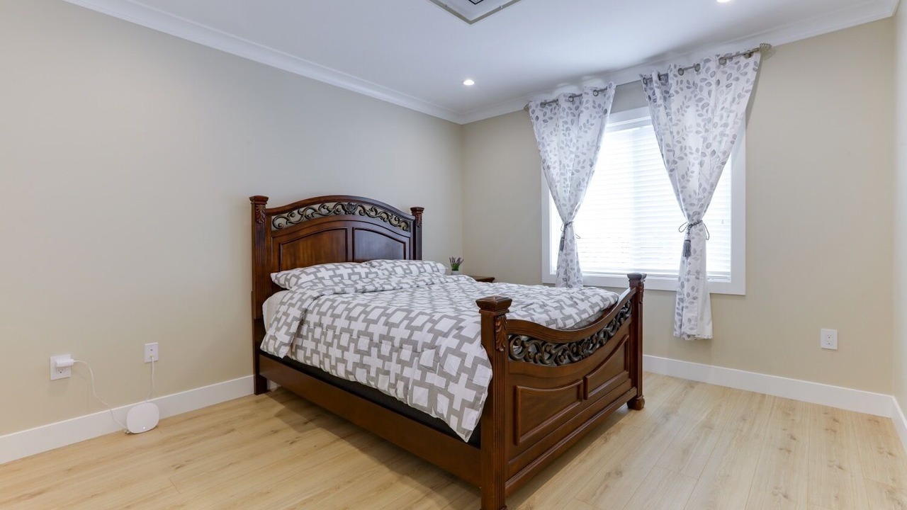 Photo of Bedroom in Delta