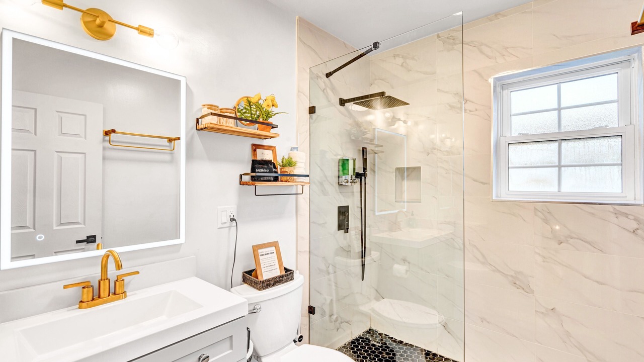 Photo of Bathroom in Town of Essex