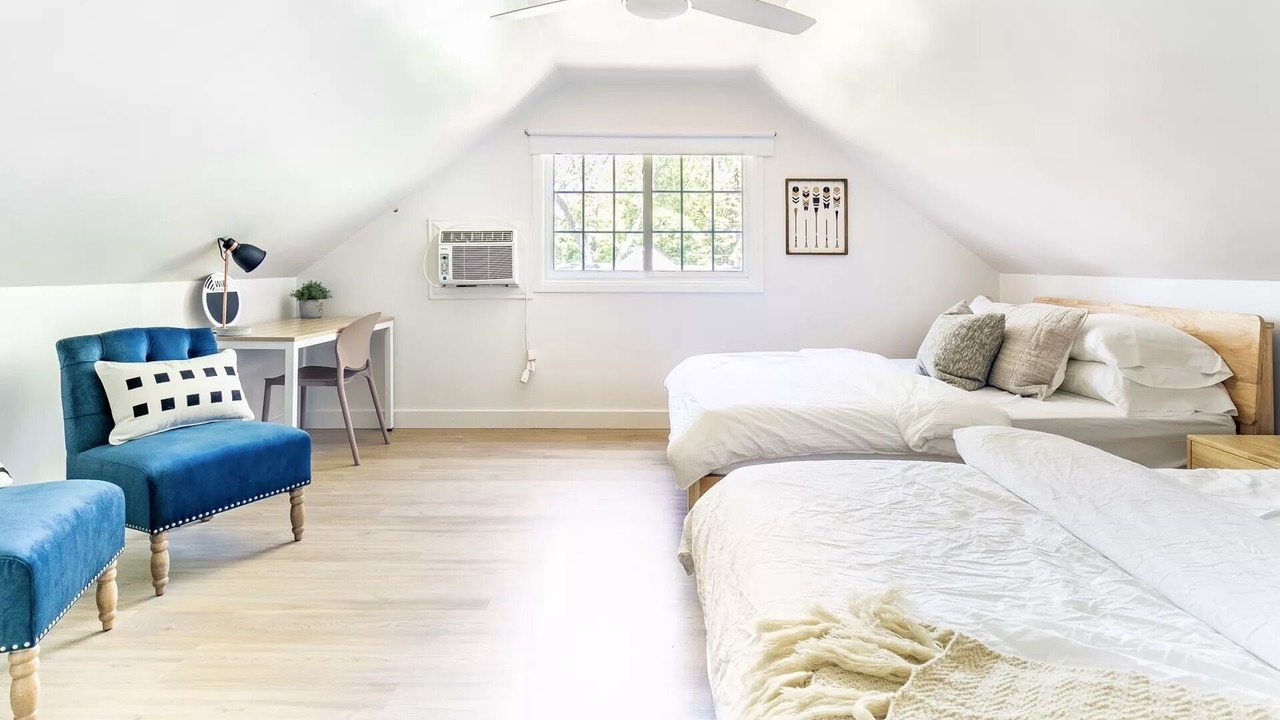 Photo of Bedroom in Town of Essex