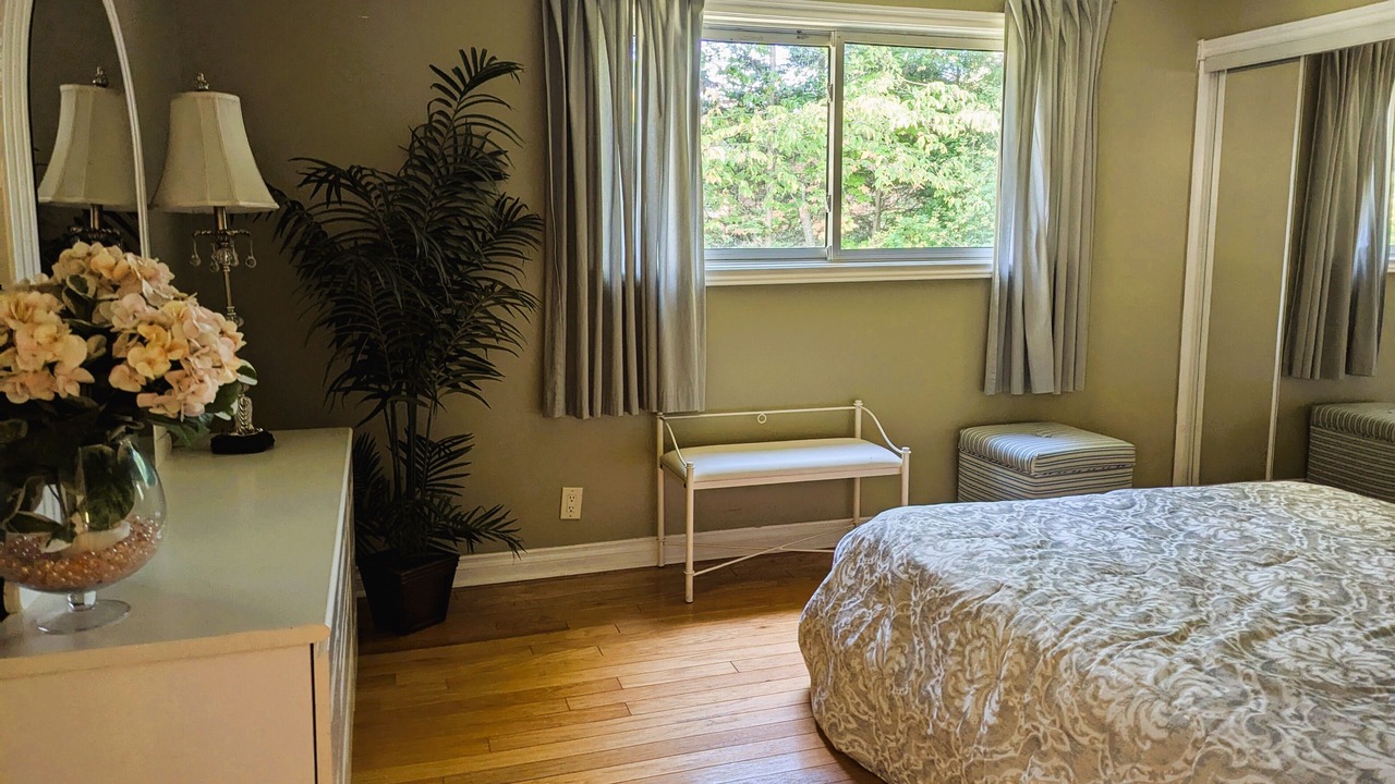 Photo of Bedroom in Penetanguishene