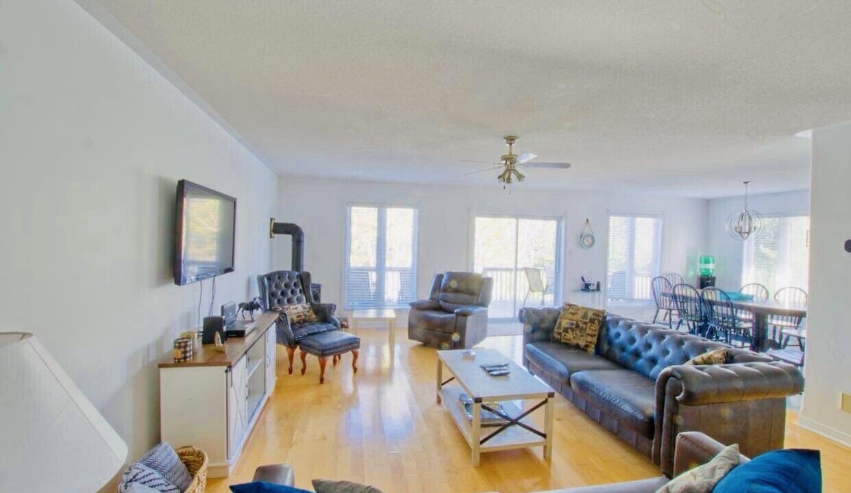 Photo of Livingroom in Perry