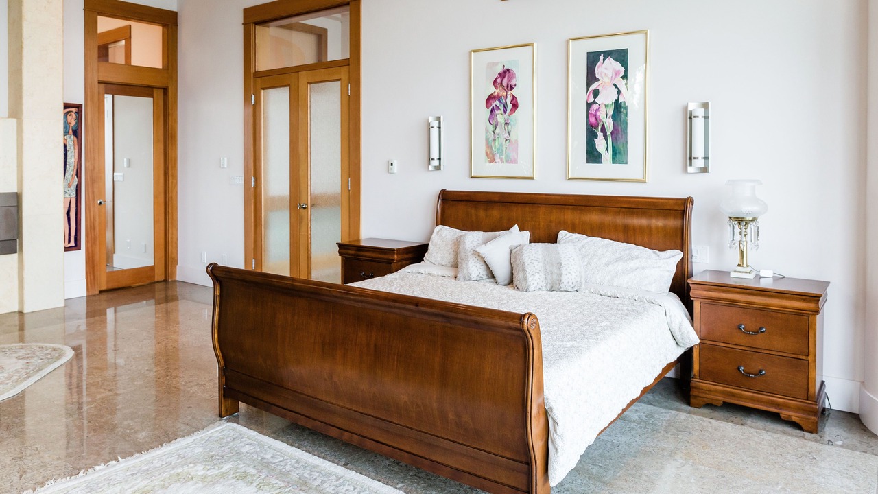 Photo of Bedroom in North Oyster