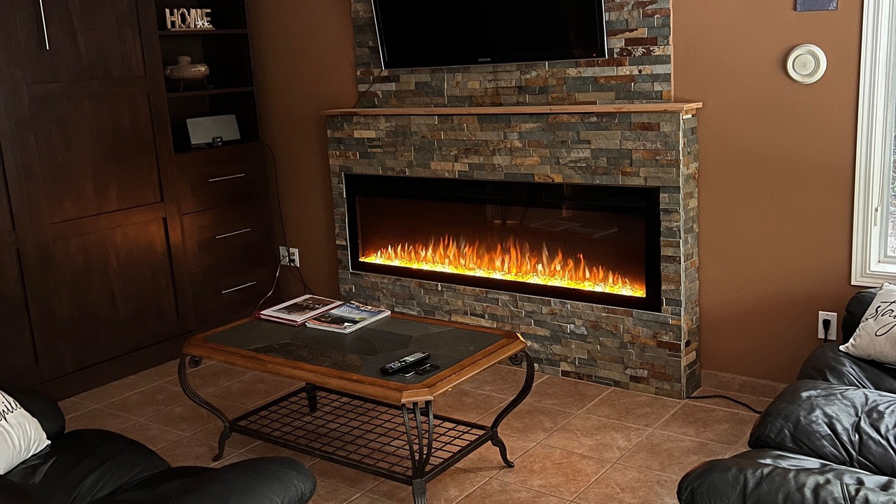 Photo of Livingroom in Shawnigan Lake