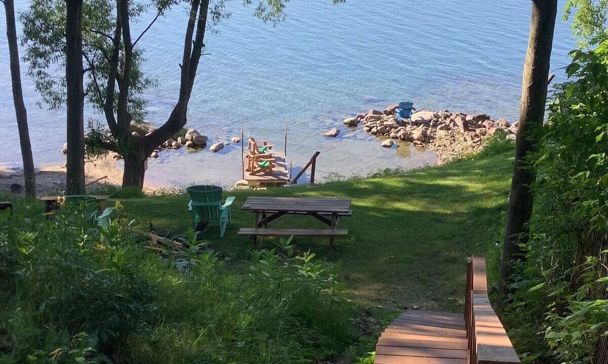 Photo of Others in Howe Island