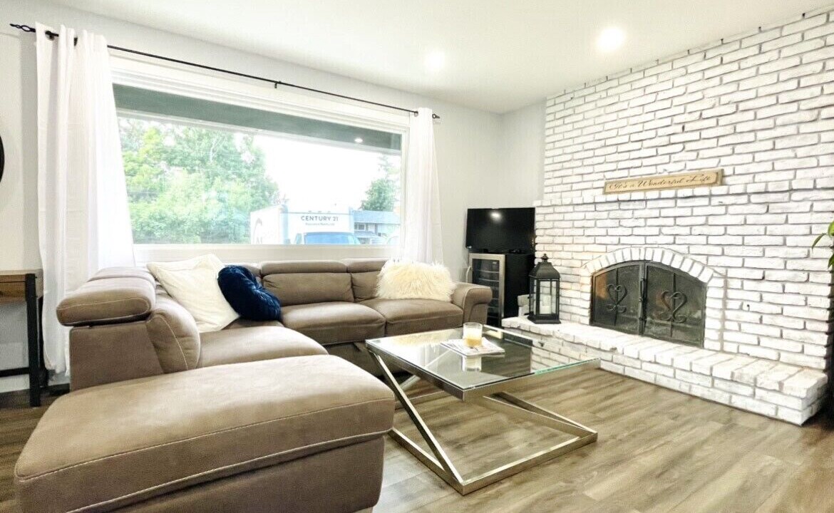 Photo of Livingroom in Central Okanagan