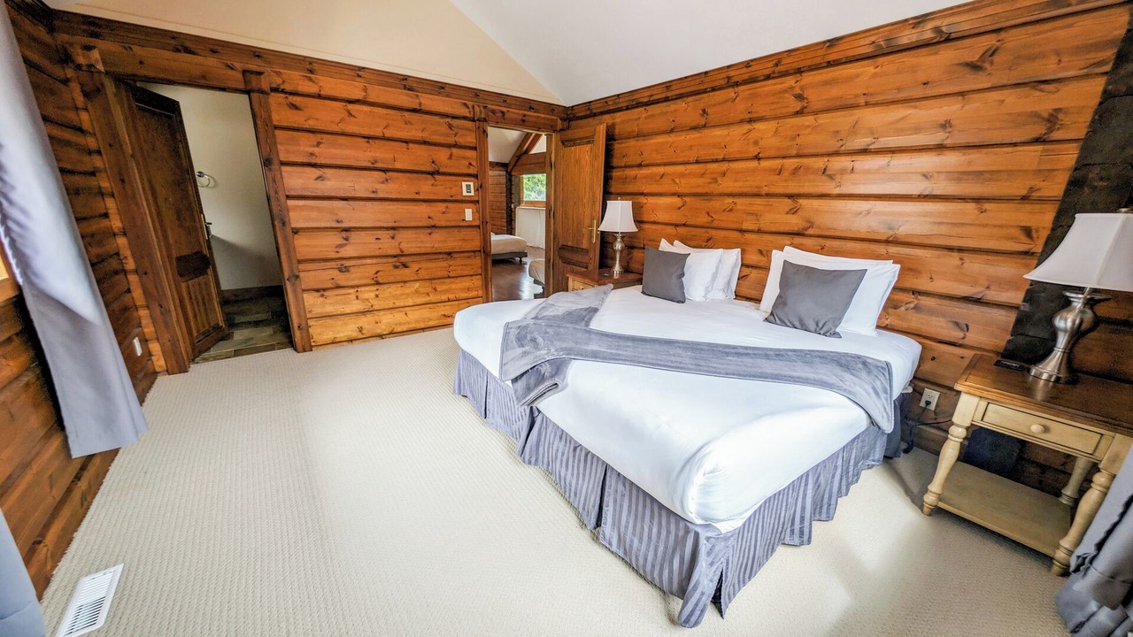 Photo of Bedroom in Golden