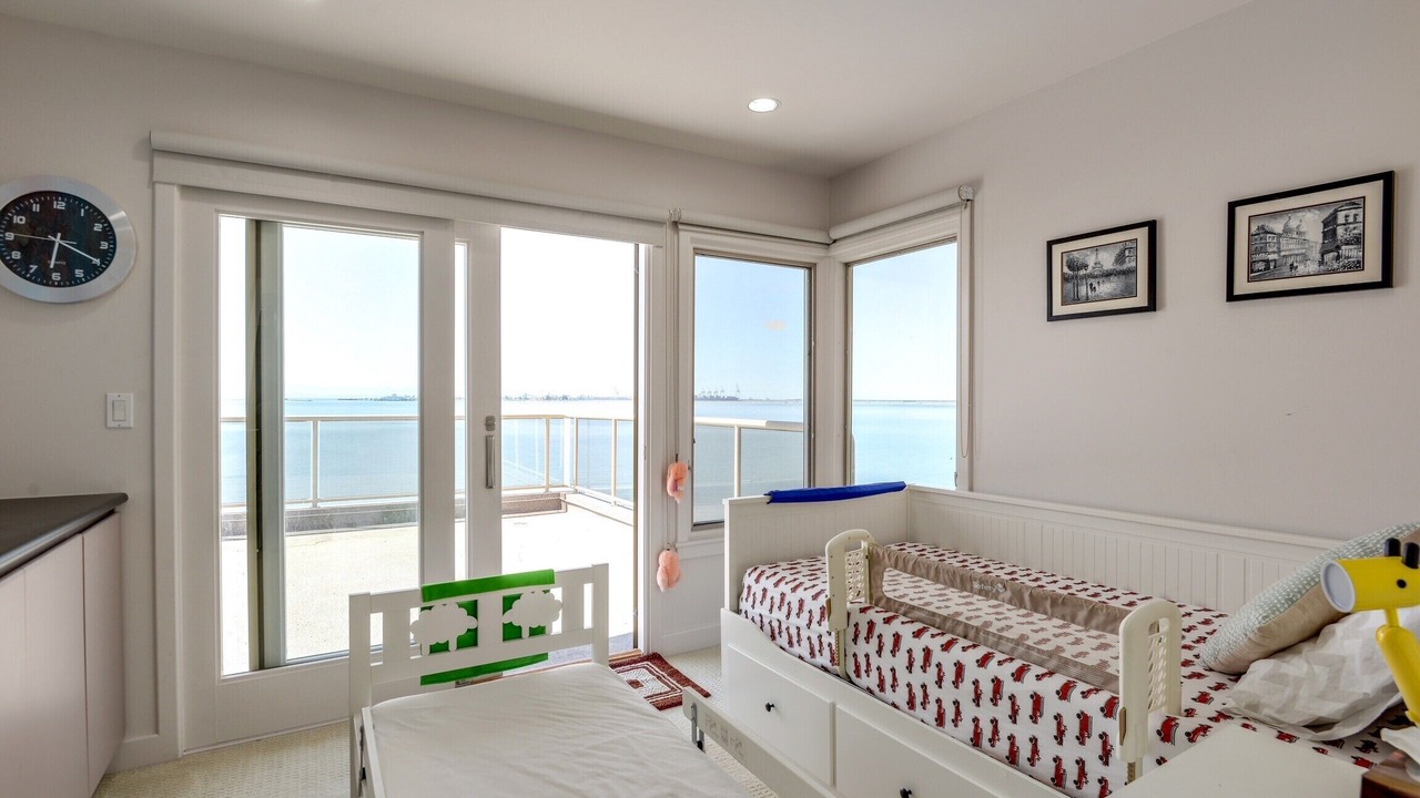 Photo of Bedroom in Delta