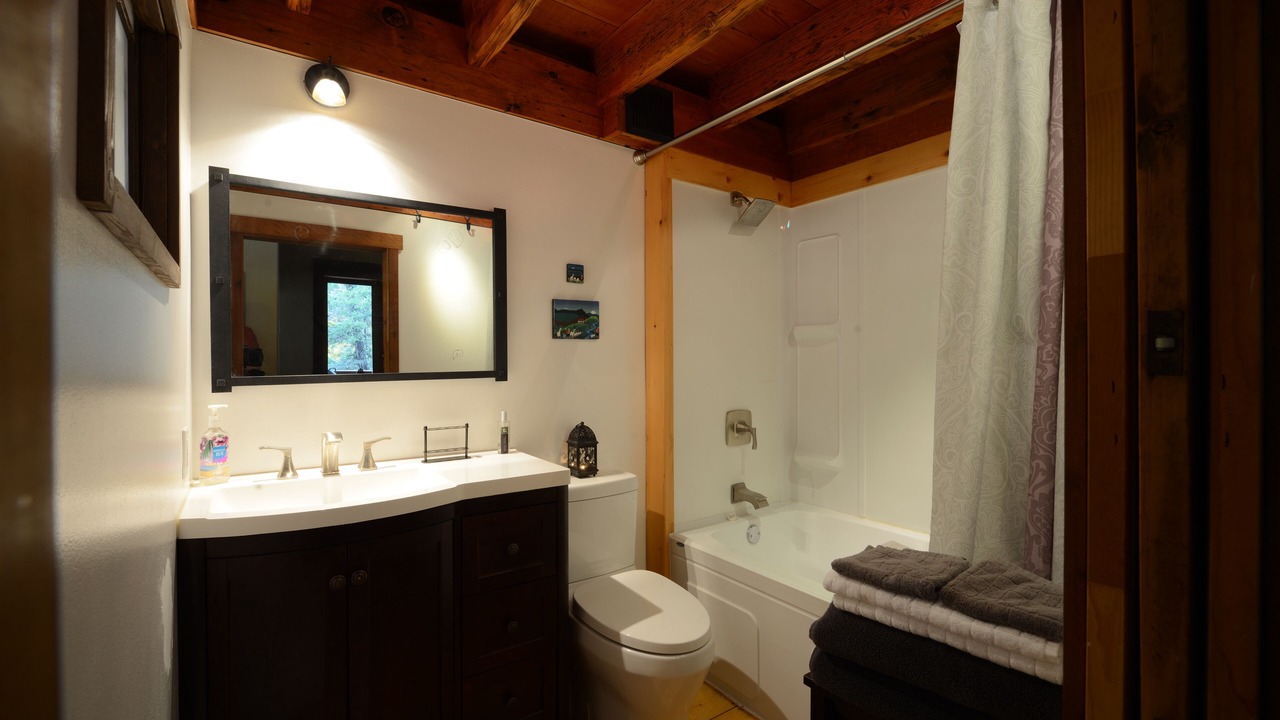 Photo of Bathroom in Mount Currie