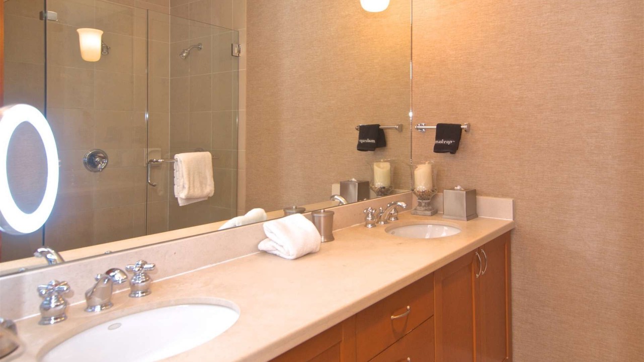 Photo of Bathroom in Village North