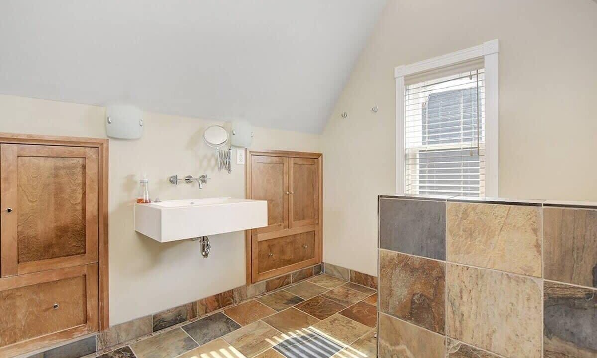 Photo of Bathroom in Hull