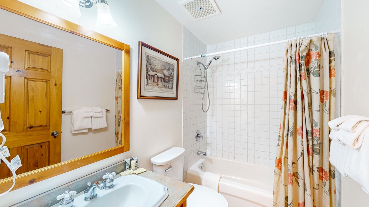Photo of Bathroom in The Blue Mountains
