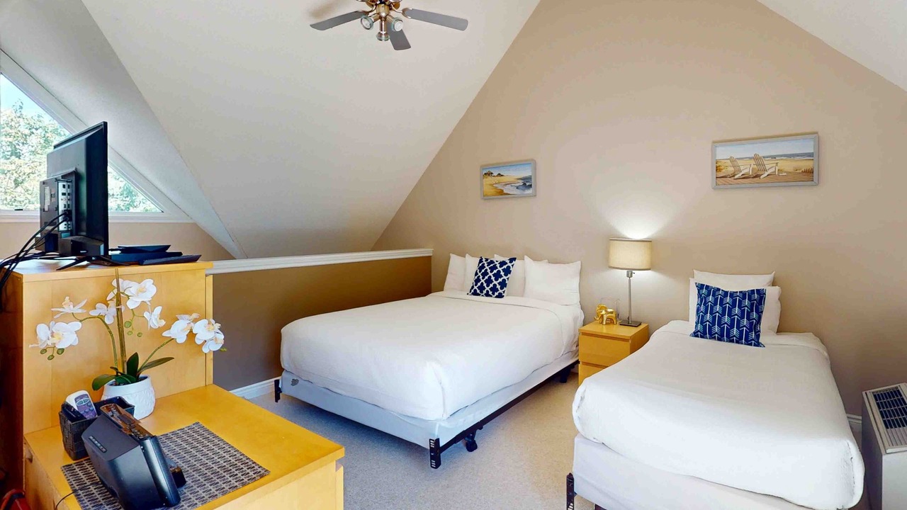 Photo of Bedroom in Craigleith