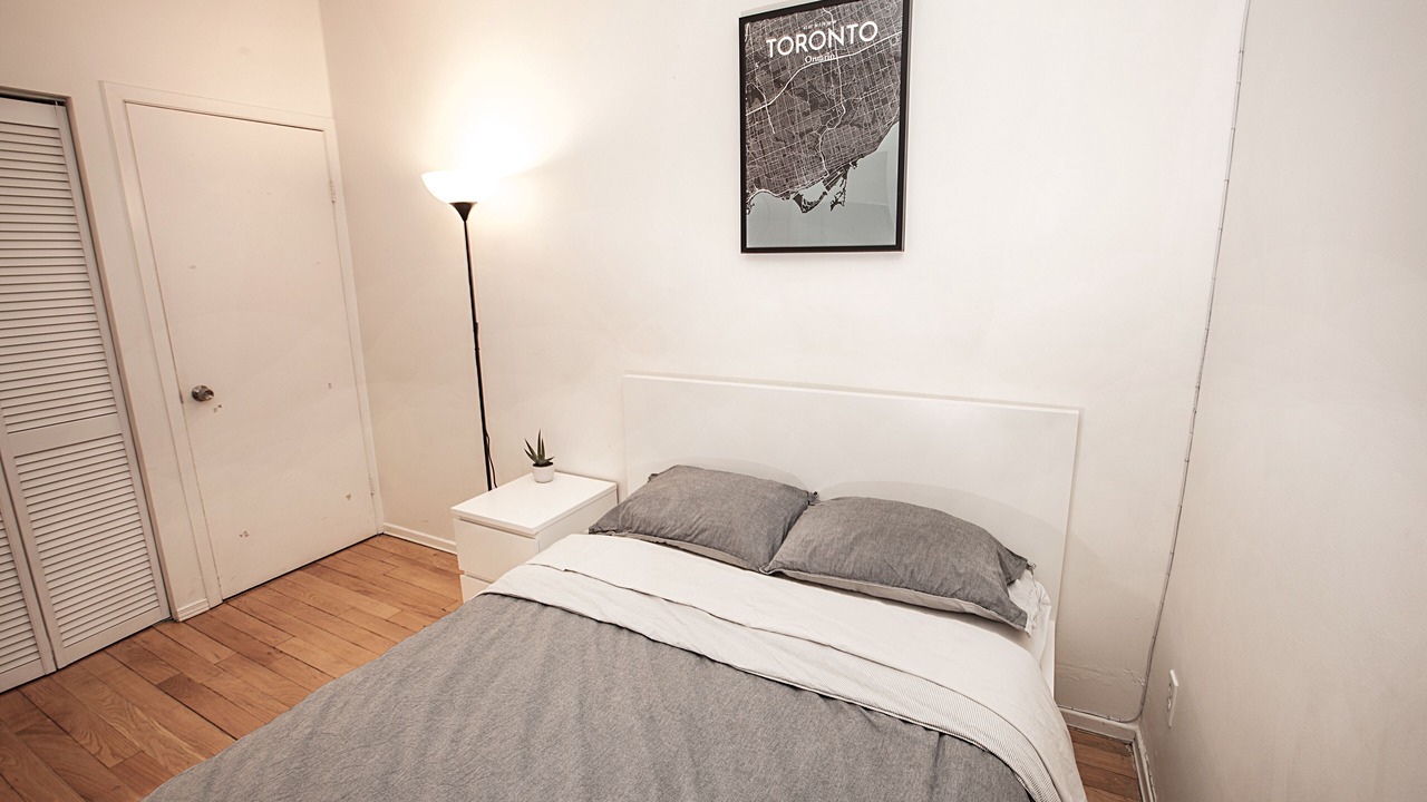 Photo of Bedroom in Cabbagetown South