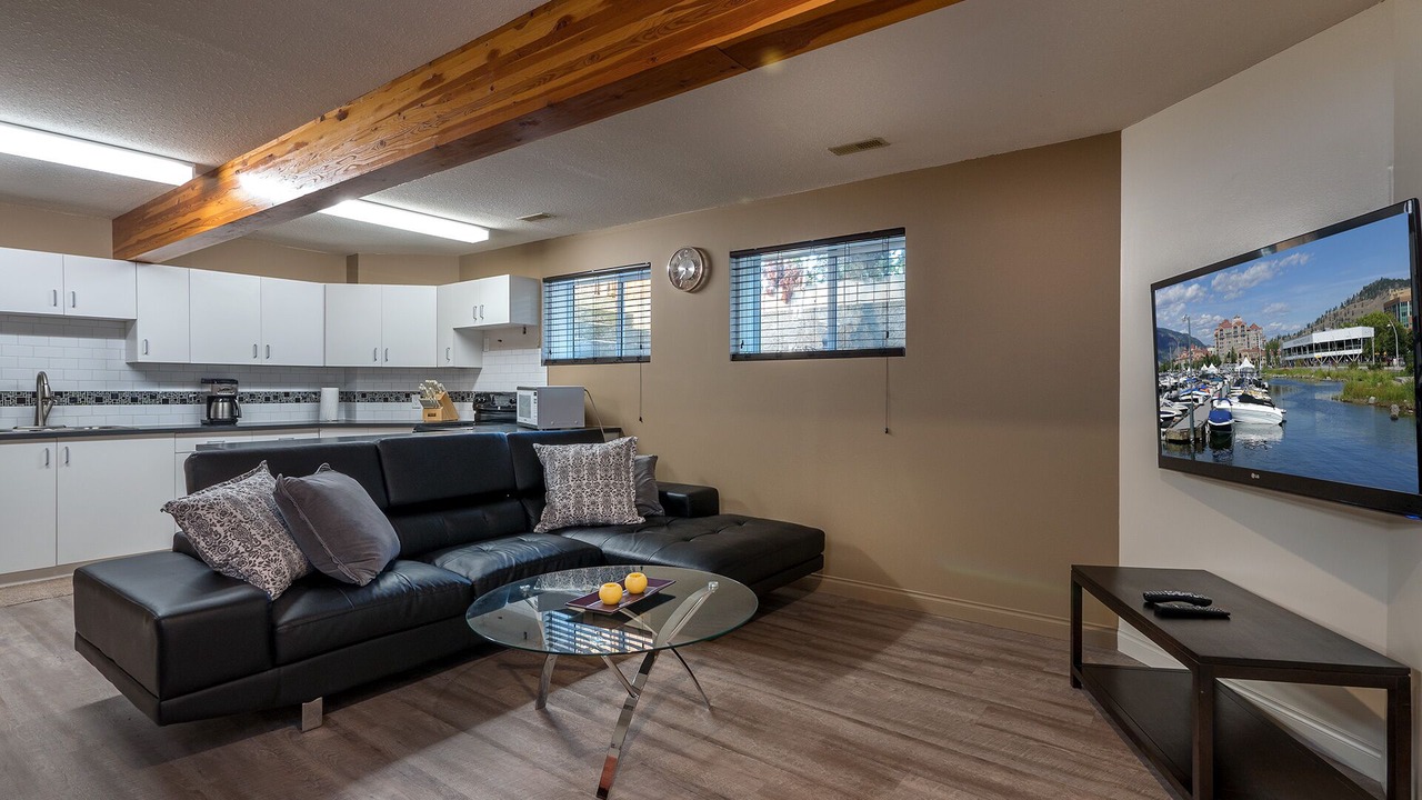 Photo of Livingroom in South Central