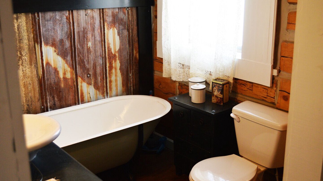 Photo of Bathroom in Clinton