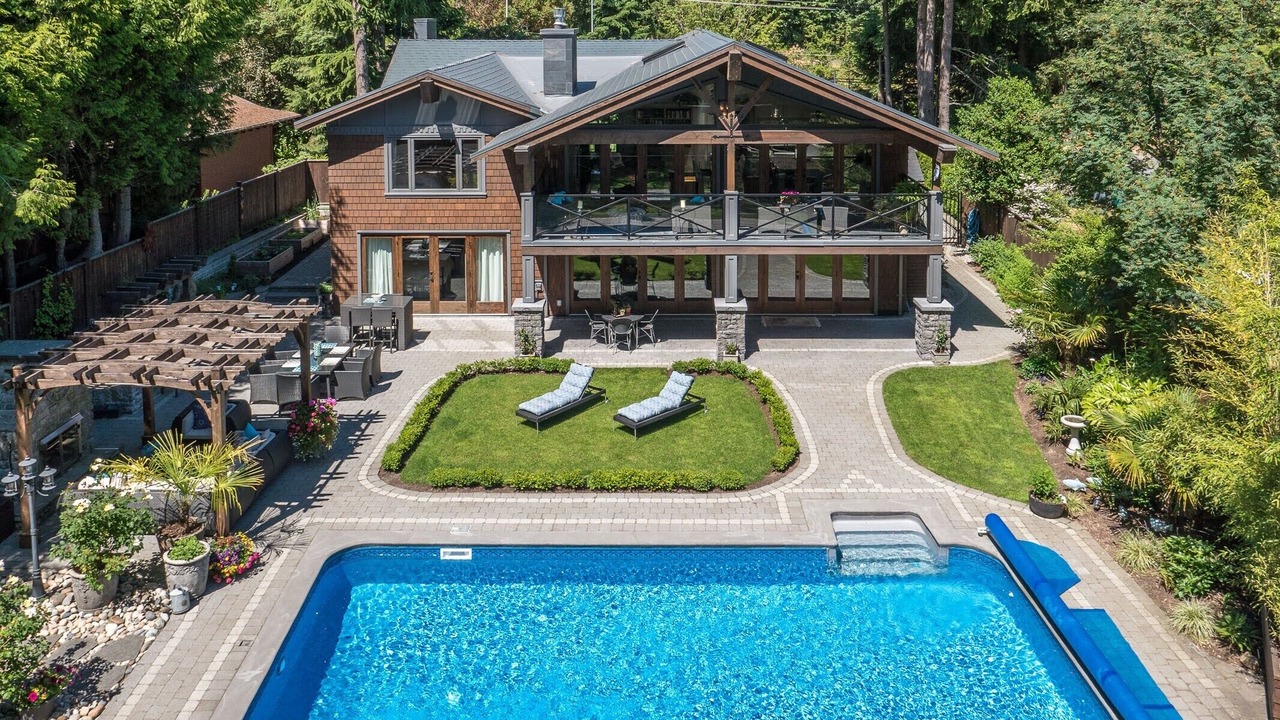 Photo of Outdoor in West Vancouver