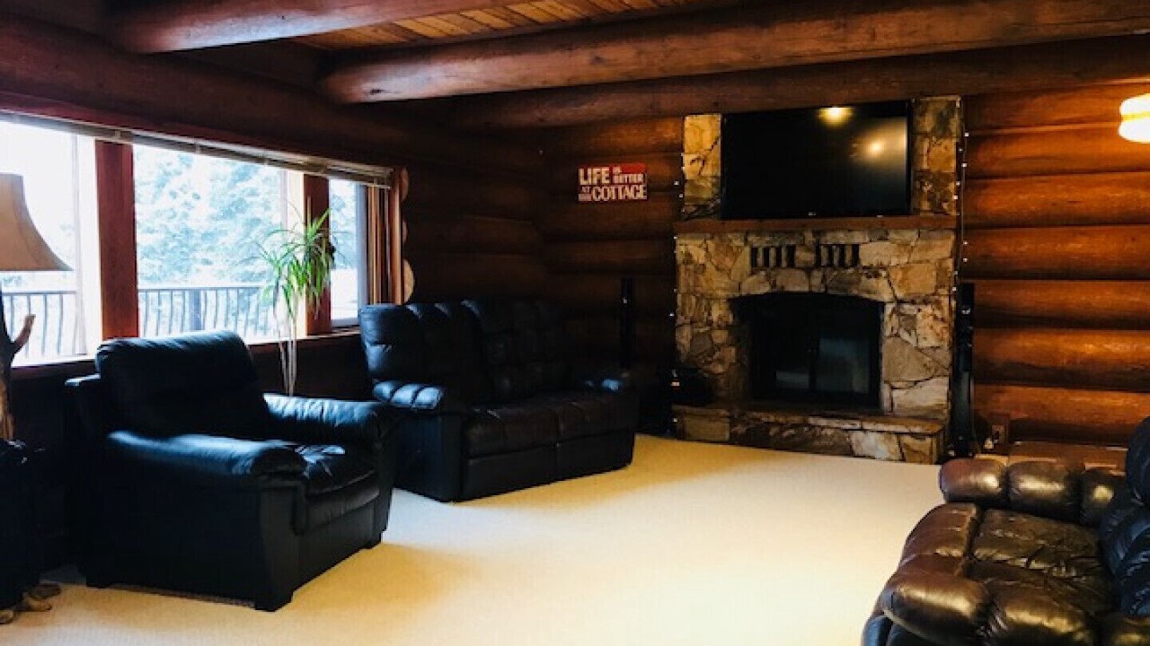 Photo of Livingroom in Boswell